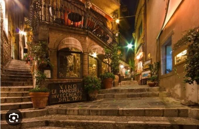 Romantica Casa A Таормина Экстерьер фото